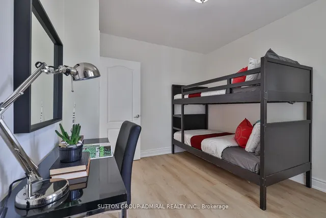 Additional image 30 of 161 Ranee Ave