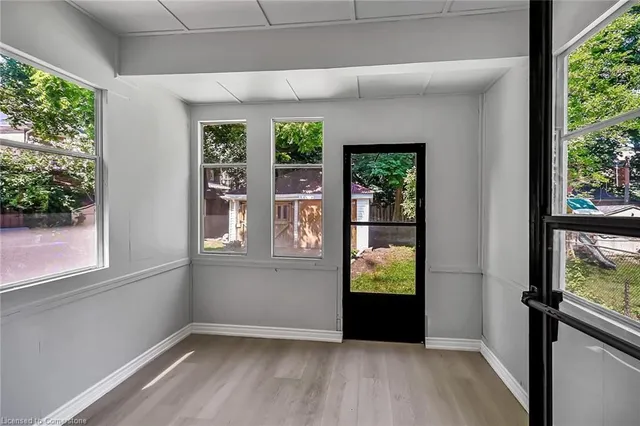 Additional image 18 of 172 Sherman Ave