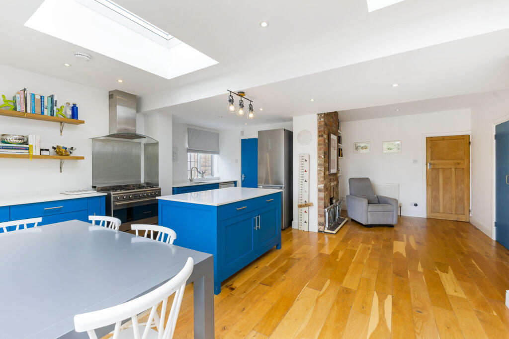 Additional image 4 of Park Rise, Harpenden, AL5