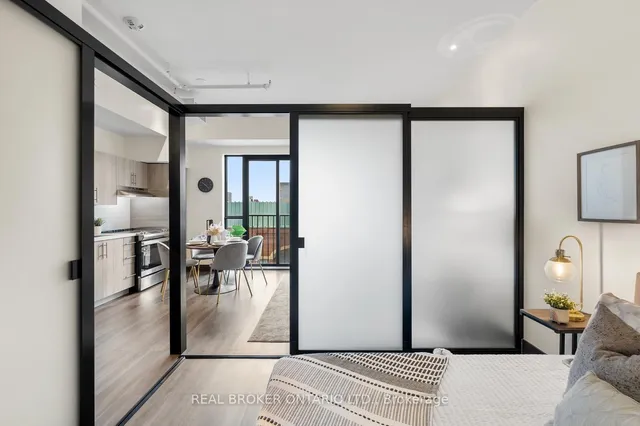 Additional image 14 of 121 King St East St Unit 206