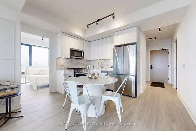 Additional image 9 of 195 McCaul St Unit 1801