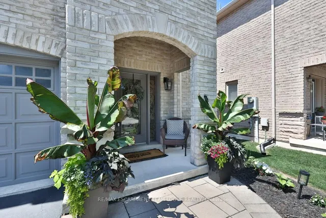 Additional image 2 of 4245 Cole Cres