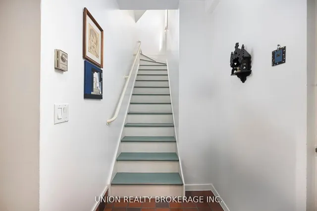 Additional image 21 of 32B Victoria Park Ave