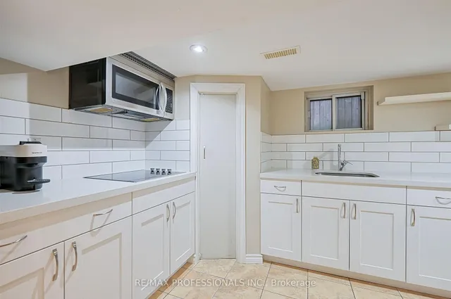 Additional image 36 of 53 Tilden Cres