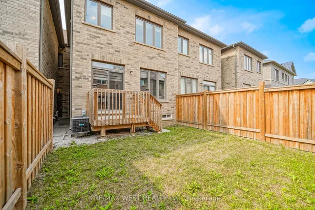 Additional image 11 of 12 Adventura Rd