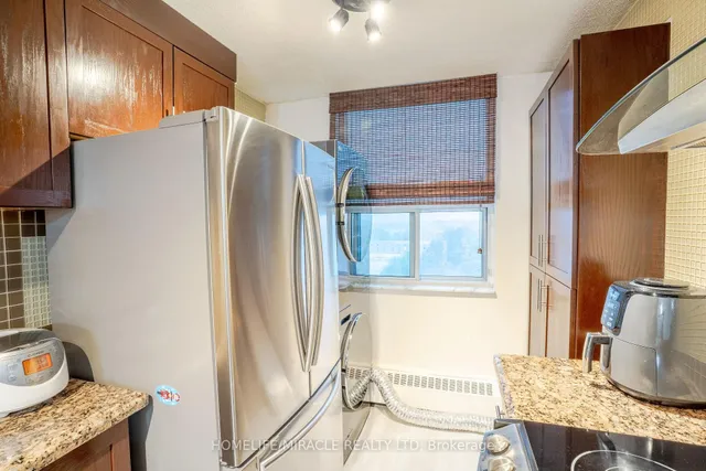 Additional image 10 of 175 Hilda Ave Unit 904