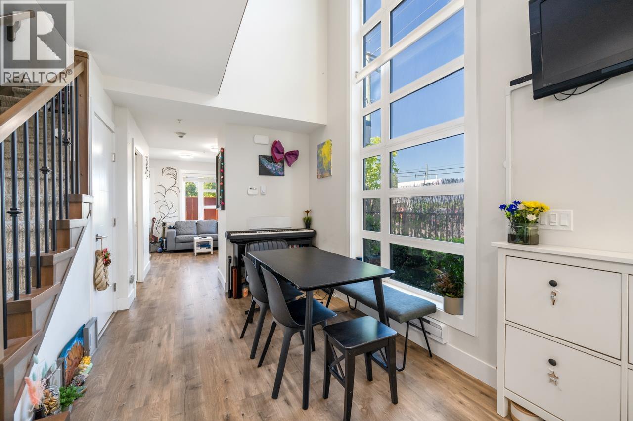 117 7499 6TH STREET|Burnaby, British Columbia V3N0G3