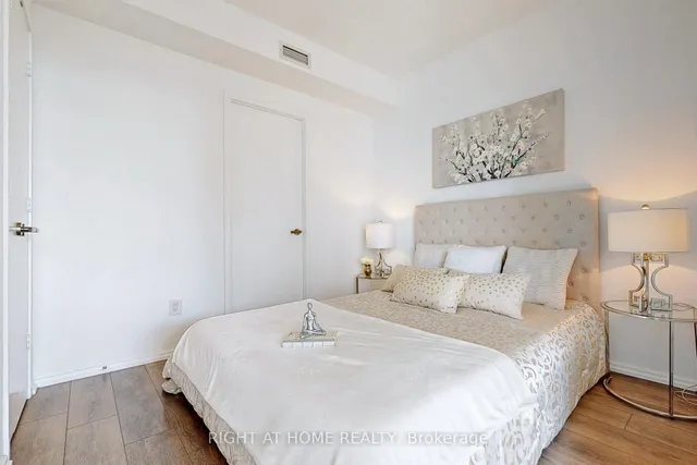 Additional image 3 of 45 Charles St Unit 2201