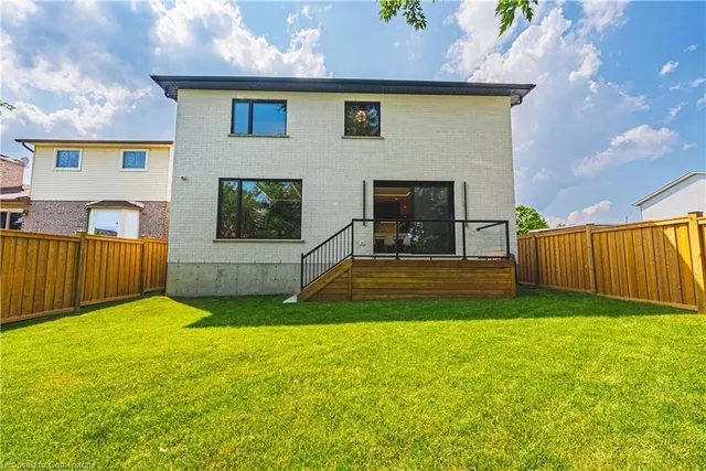 Additional image 47 of 135 Eleanor Ave