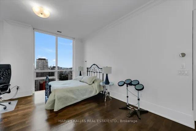 Additional image 30 of 70 Roehampton Ave Unit PH15