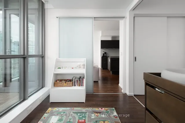 Additional image 14 of 8 Charlotte St Unit 3104