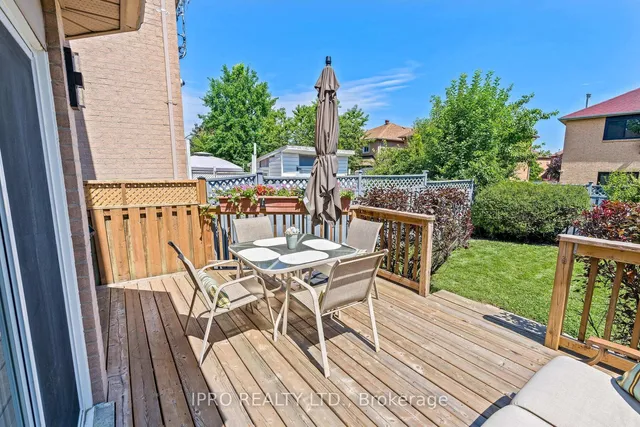 Additional image 30 of 142 Richwood Cres