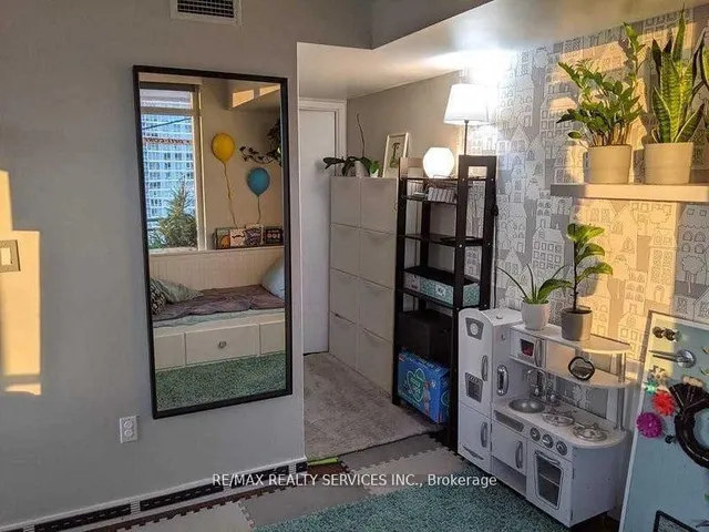 Additional image 8 of 4000 Spadina Ave Unit 1019