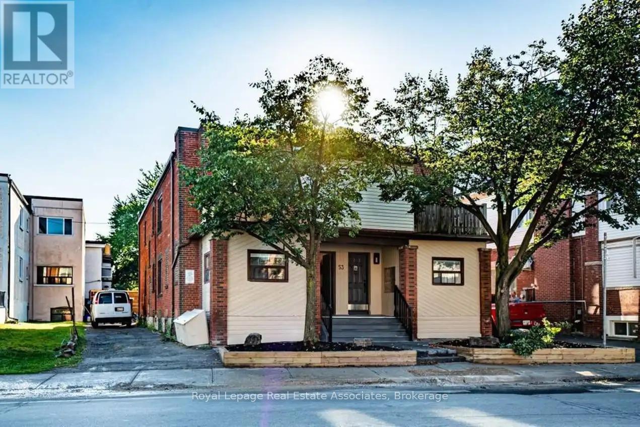 202 - 53 DAWES ROAD|Toronto (East End-Danforth), Ontario M4C5B1