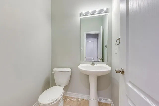 Additional image 17 of 1254 Craigleith Rd