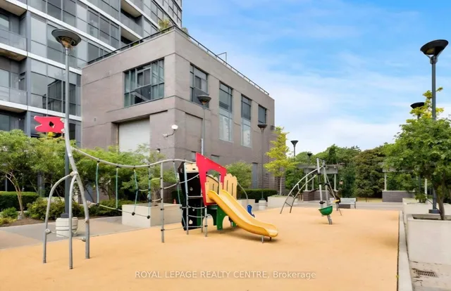 Additional image 16 of 15 Valhalla Inn Rd Unit 14