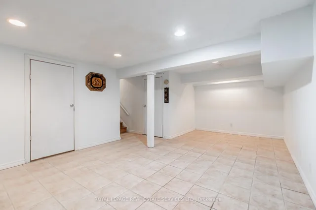 Additional image 38 of 75 Upwood Ave