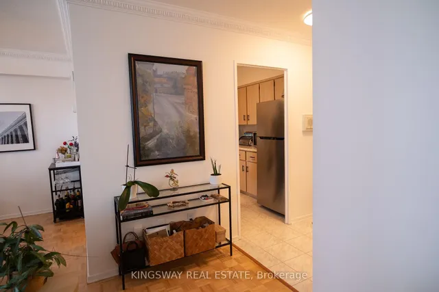 Additional image 6 of 451 The West Mall Dr Unit 518