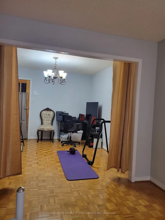 Additional image 34 of 164 Cinrickbar Dr