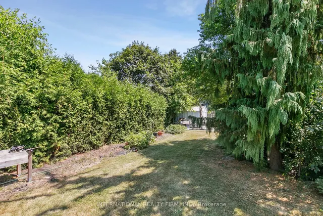 Additional image 46 of 27 Treadgold Cres