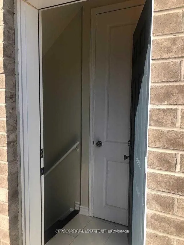 Additional image 21 of 1360 Whitney Terr