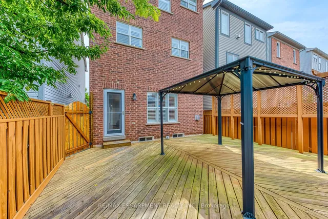 Additional image 41 of 249 Roxton Rd