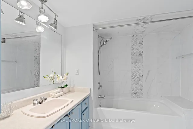 Additional image 19 of 3555 Bathurst St Unit 605