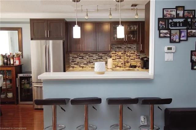 Additional image 11 of 90 Ling Rd Unit 904