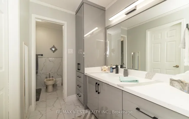 Additional image 27 of 52 Amantine Cres