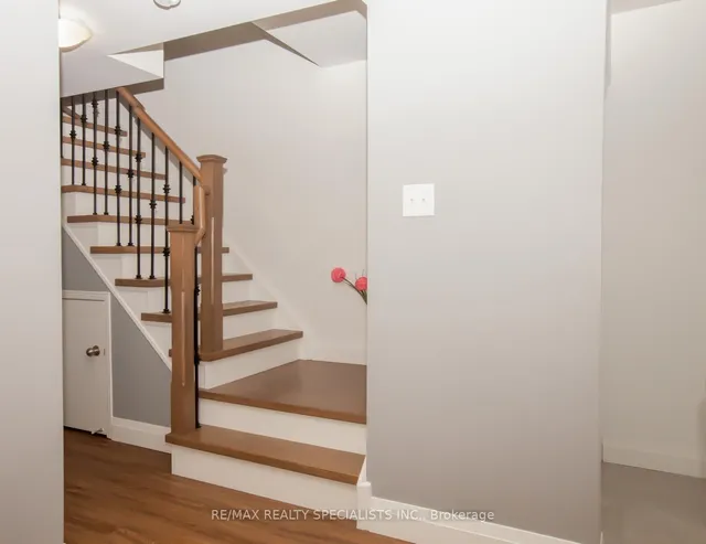 Additional image 10 of 60 Fairwood Circ Unit 78