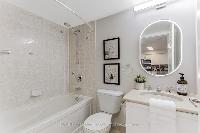 Additional image 13 of 35 Hollywood Ave Unit 918