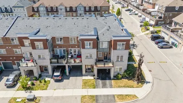 118 Baycliffe Cres