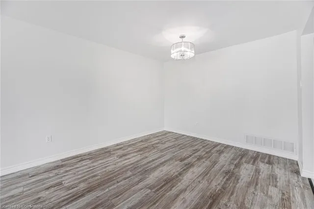 Additional image 16 of 376 Hansen Rd