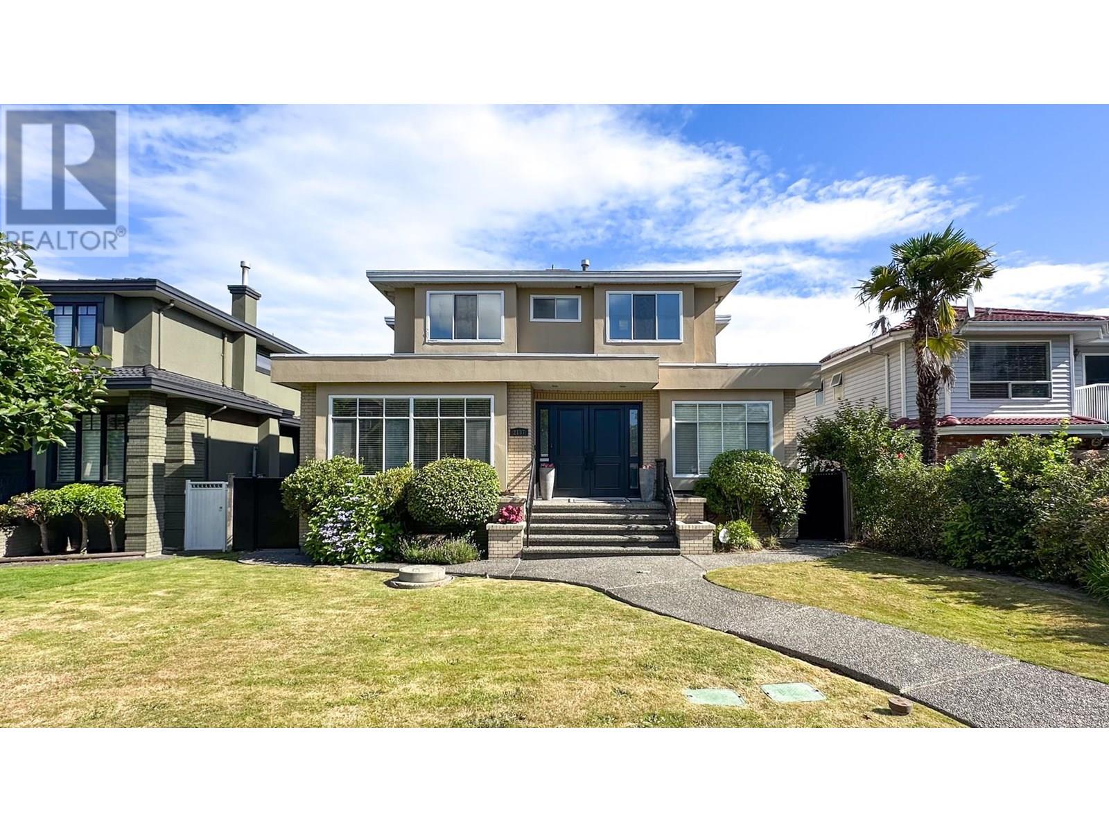 2137 W 20TH AVENUE|Vancouver, British Columbia V6L1E9