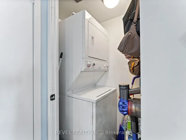 Additional image 12 of 15 Fort York Blvd Unit 1208