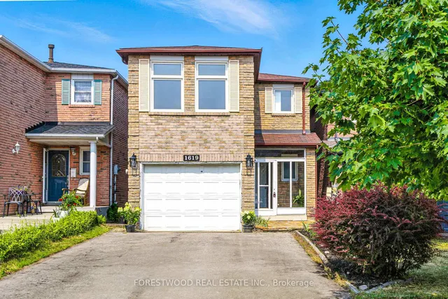 1619 Dewberry Cres