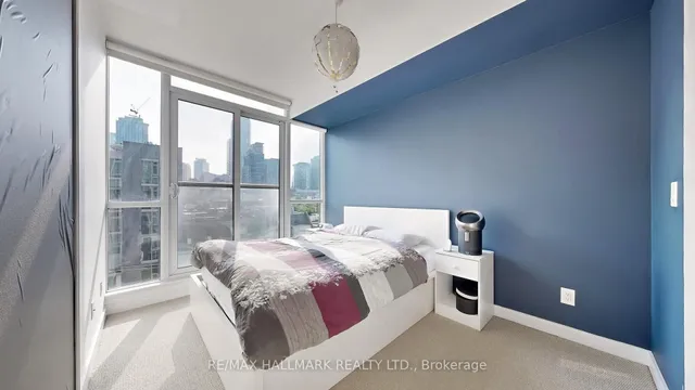 Additional image 11 of 320 Richmond St Unit 605