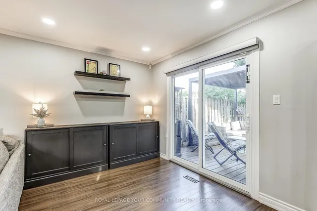 Additional image 12 of 38 Gainsborough Rd