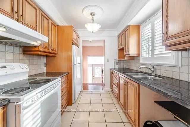 Additional image 18 of 354 Centre St