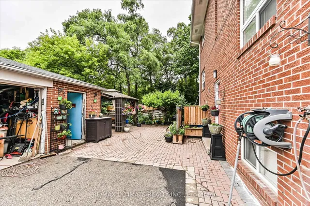 Additional image 50 of 76 Hilldale Rd