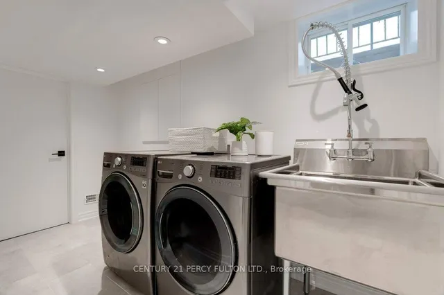 Additional image 31 of 4499 Hawthorne Dr