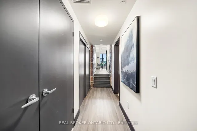 Additional image 18 of 121 King St East St Unit 206