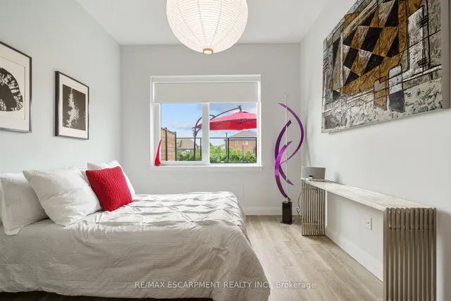 Additional image 32 of 1 Redfern Ave Unit 127