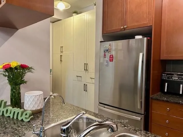 Additional image 5 of 310 Village Green Sq Unit TH#38