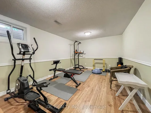 Additional image 40 of 126 Weir Cres