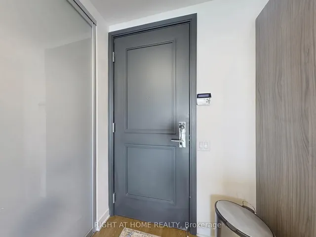 Additional image 33 of 90 Park Lawn Rd Unit 1209