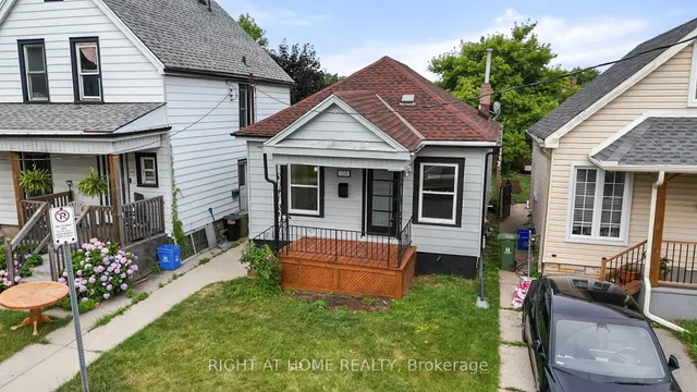 Additional image 19 of 133 Barons Ave