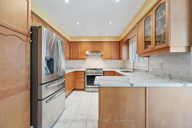 Additional image 4 of 6 Wintercress Circ