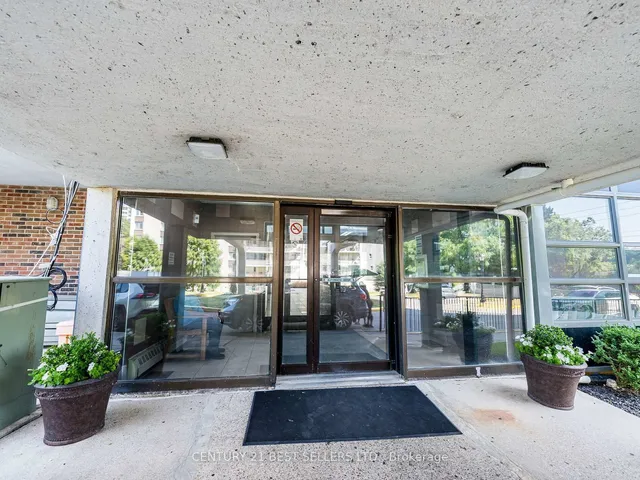 Additional image 4 of 3380 Eglinton Ave Unit 1410