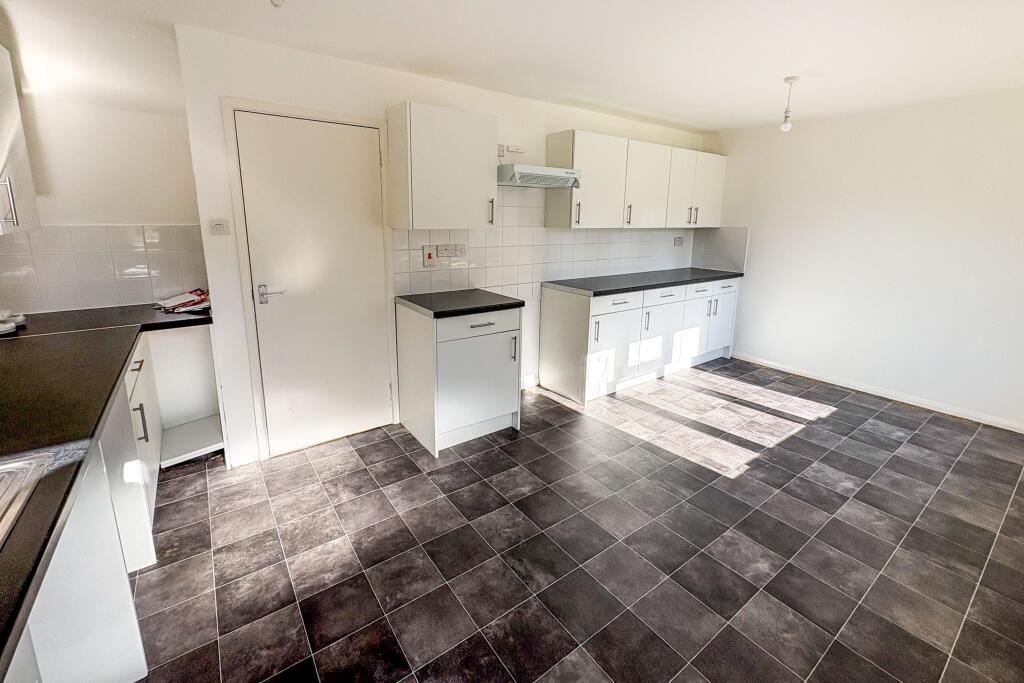 Additional image 5 of 7 Millbrook Gardens, Castle Cary, Somerset, BA7 7EE